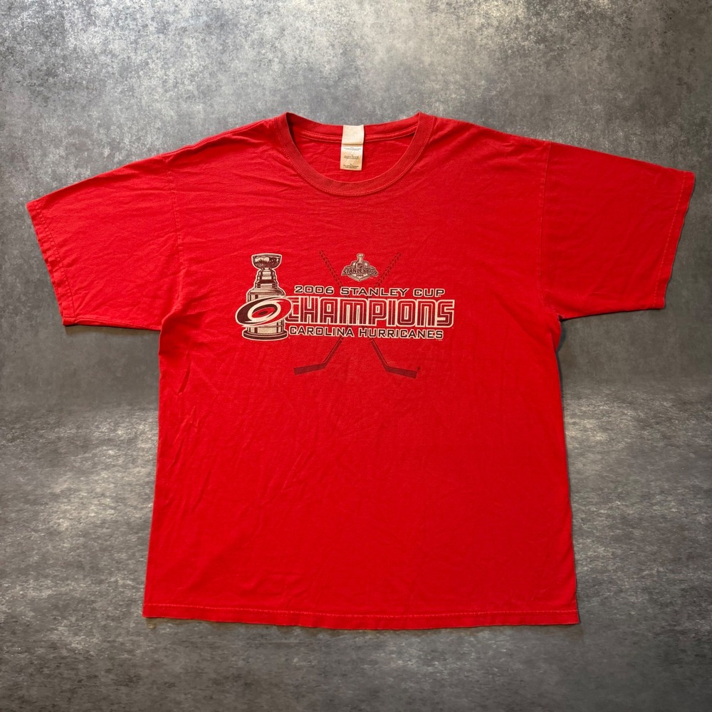 Vtg 2006 Carolina Hurricanes Stanley Cup Champions T Shirt Mens XL Red Canes NHL